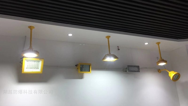 筒灯明装与暗装：散热性能大揭秘**
